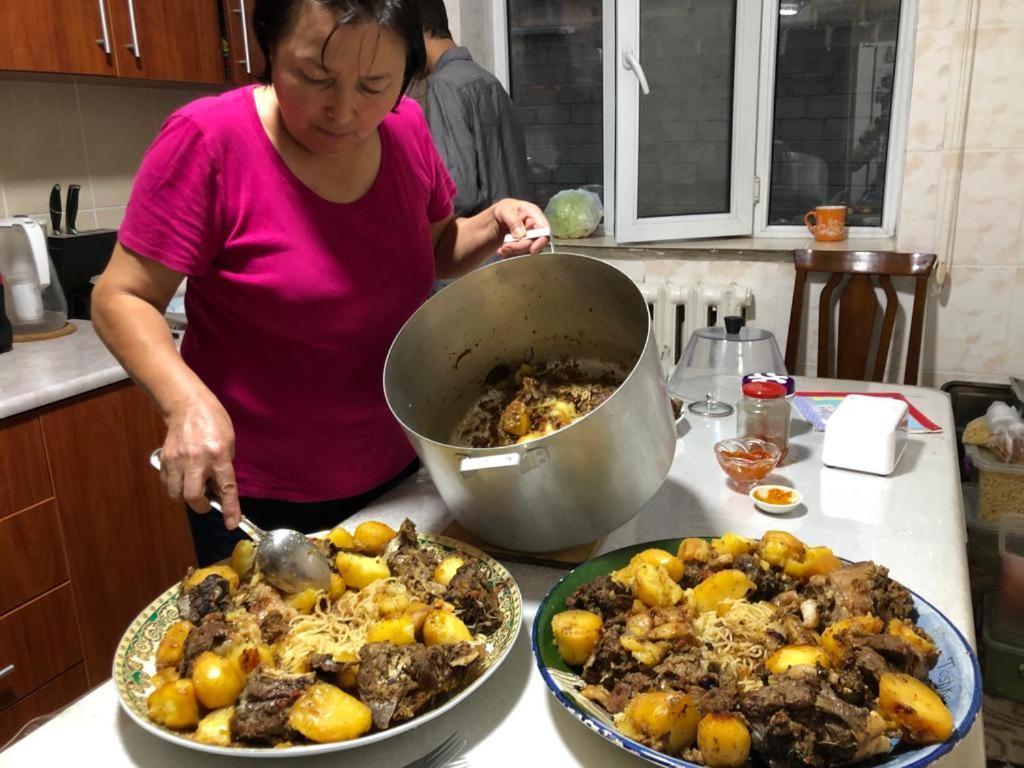 Homestay Jaisel Biskek Kültér fotó